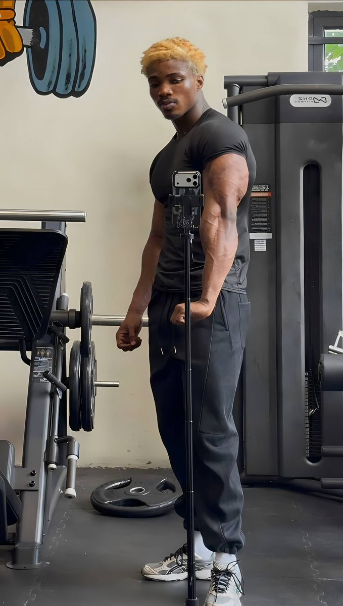 Wfmilleytall3's tweet photo. 🖤💪🏿 https://t.co/TegPyQrnEe