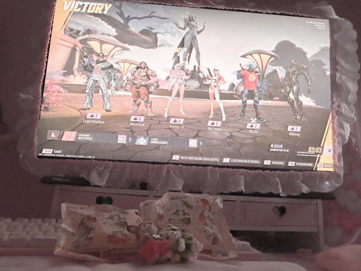 dvabuny's tweet photo. was sad i didnt get wf / loki balloons until the last try so i opened my blind bags  ,  look at ma new babies !!! ♡ https://t.co/sEmqr75TAg