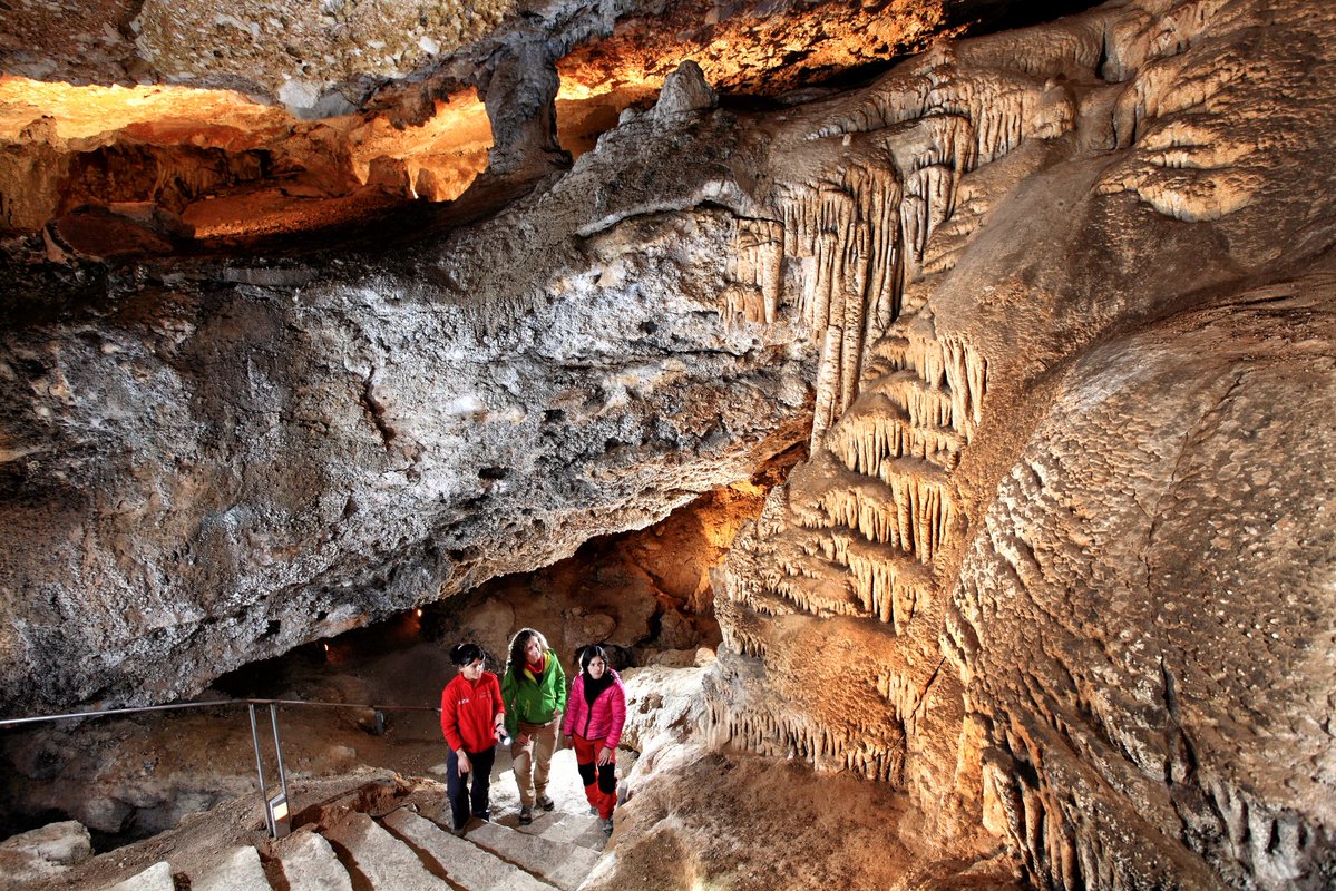 Cuevastur's tweet photo. Y si te dejáramos algunas razones para visitar las #Cuevas y #MinasTurísticas este #findesemana? Y todo ello, sin palabras 😶
https://t.co/3THkMGnHts
#ACTE https://t.co/ofd2LUYNBp