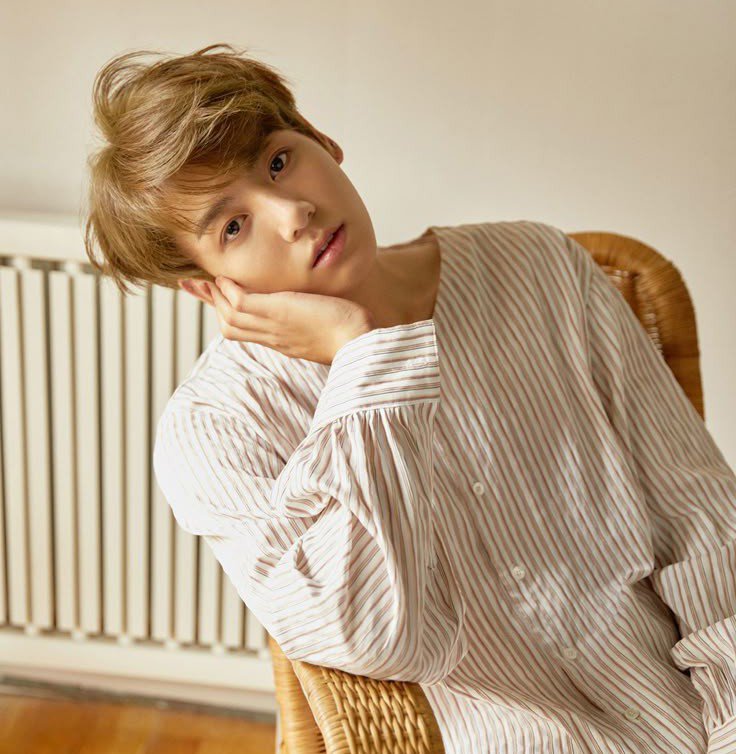 vgoldeeen's tweet photo. P R I D E ✧˖° | #vkookau

TH está preparado para su primera marcha después de salir del closet sin saber todas las aventuras que le esperan. Por otro lado JK va a la marcha a escondidas de sus padres ¿Qué podría salir mal? https://t.co/Pz1G4gpqmX