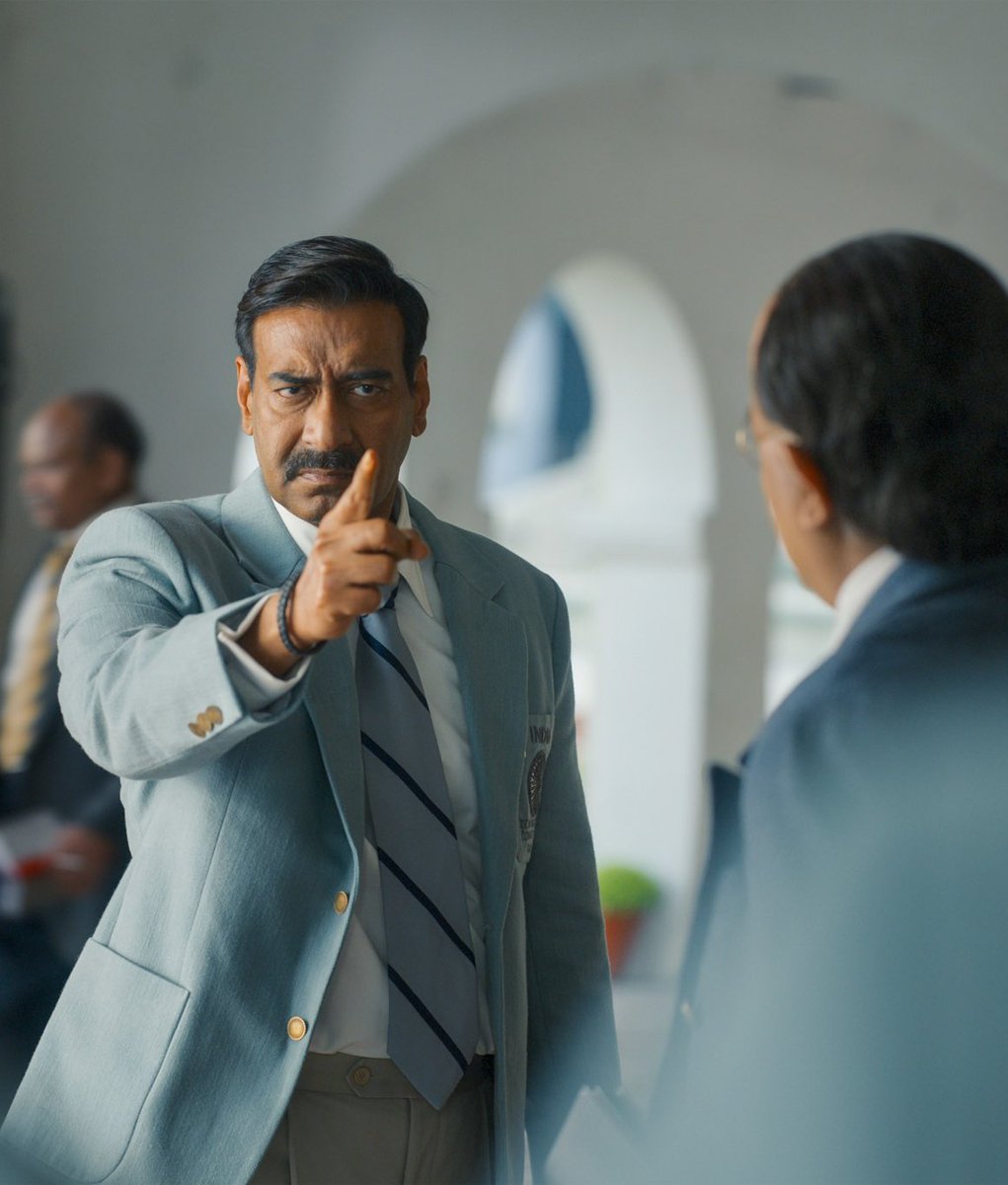 kajollovelove's tweet photo. You deserve it to the fullest, sir @ajaydevgn 😭🤲 Tomorrow, I hope there will be tears of joy 😭🥹 https://t.co/5haiHzZpJS