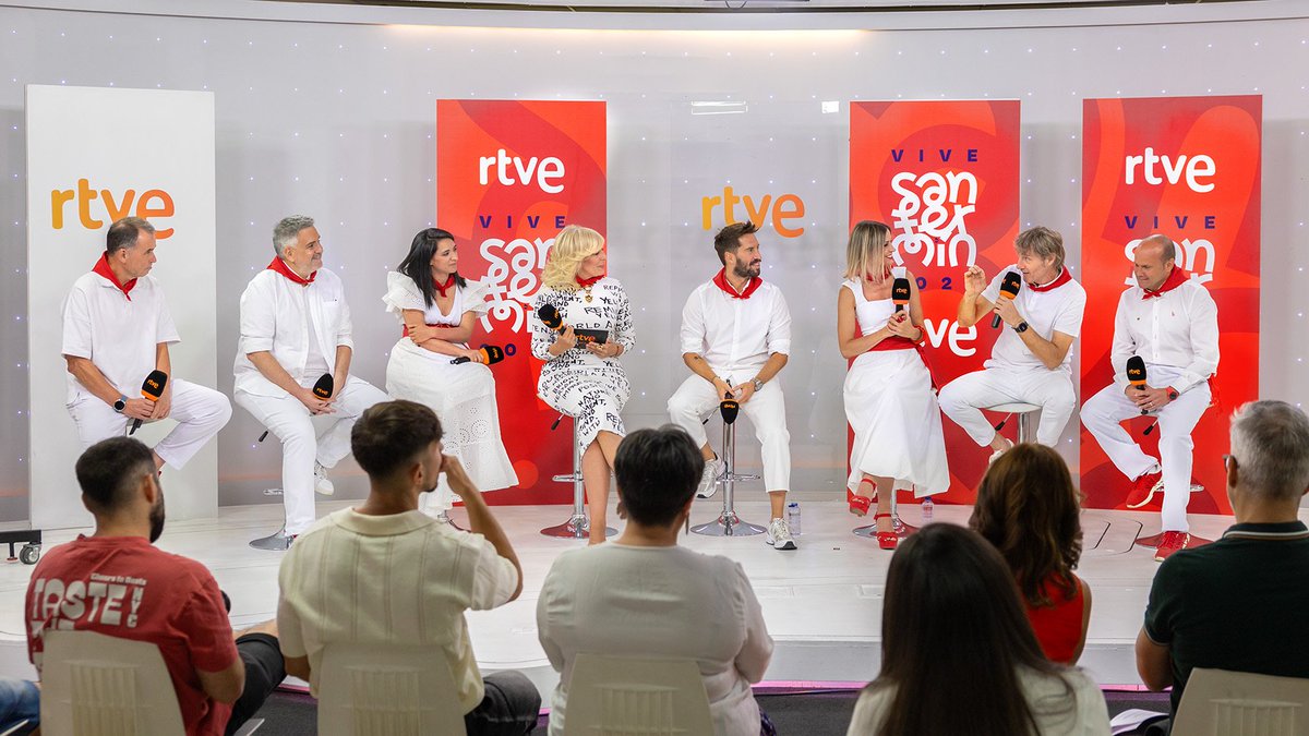AnaPradaTv's tweet photo. Allá vamos, comienza la aventura! Sanfermines 2026!! 🔻🔻🔻🤍🤍❤️❤️ #SanferminesRTVE  #Pamplona #SanFermín #equipazo #sanfermines @rtve 🤍❤️ https://t.co/wpaF4eS9sh