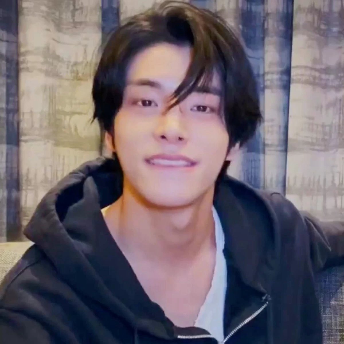 셍이 tweet media