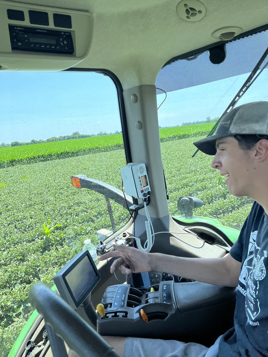 ccbisonffa's tweet photo. SAE Visit: Lincoln R.

Lincoln works for his family’s farm! Today, he got to lay out irrigation pipe (thanks for not inviting Mr. Stocker to that part) and is spending the afternoon hilling some beans!
@ccpsactivities https://t.co/UtXWKy6Zsd