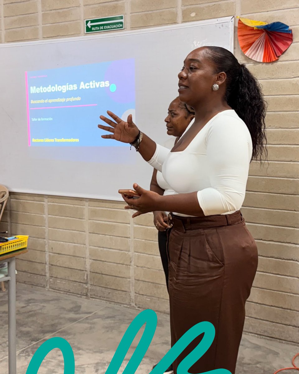 fpiesdescalzos's tweet photo. Hoy estuvimos en la Institución Educativa Técnica Antonio Ricaurte de Quibdó junto con Cosmo Education acompañando una jornada pedagógica junto a maestros y maestras comprometidos con transformar la experiencia educativa de sus estudiantes. https://t.co/7GW7p8zzt1