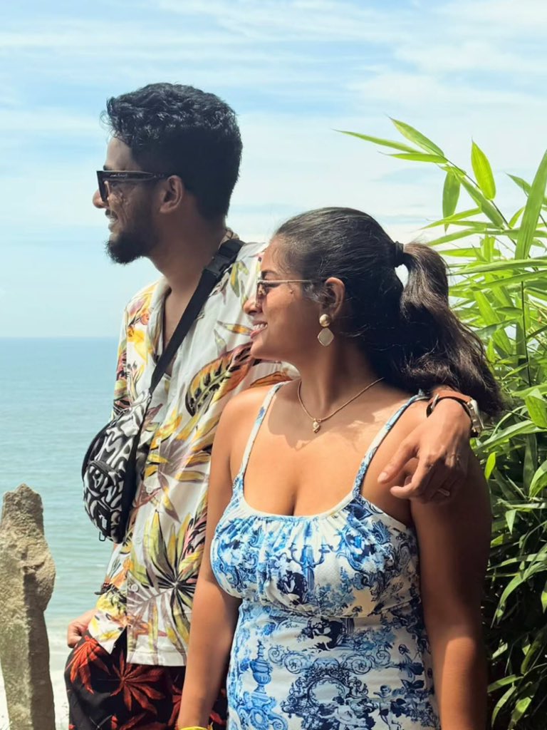 Iniya_Beloved's tweet photo. New trending couples.. released their video and its going so viral 🔥😜 https://t.co/DDtYhSnPzF