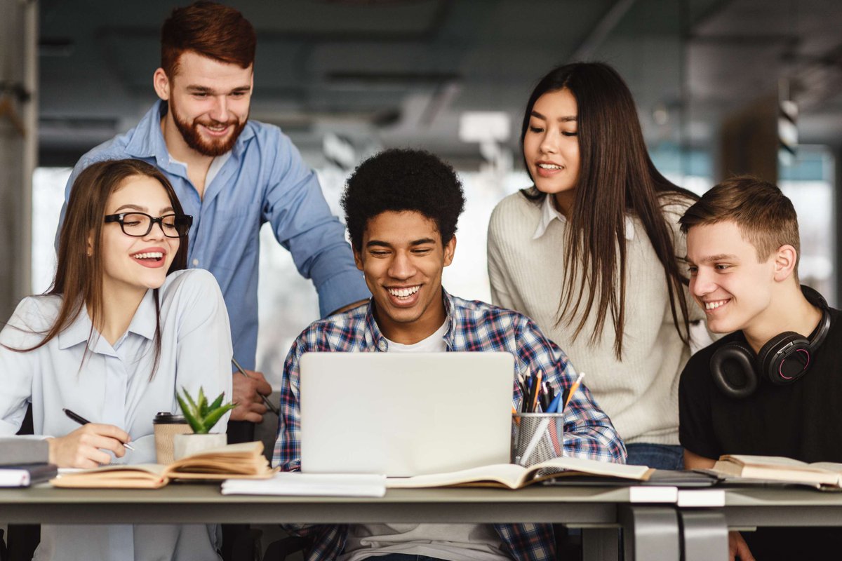FiscalService's tweet photo. For nearly 20 years, https://t.co/v4XA985ctM has made federal spending data accessible to everyone online. 

We partnered with @@GeorgeMasonU on a recent datathon, challenging students to bring USAspending data to life 🚀🧠

Discover more here: https://t.co/yEs2Z6czFW. https://t.co/V2xZc7aIUG