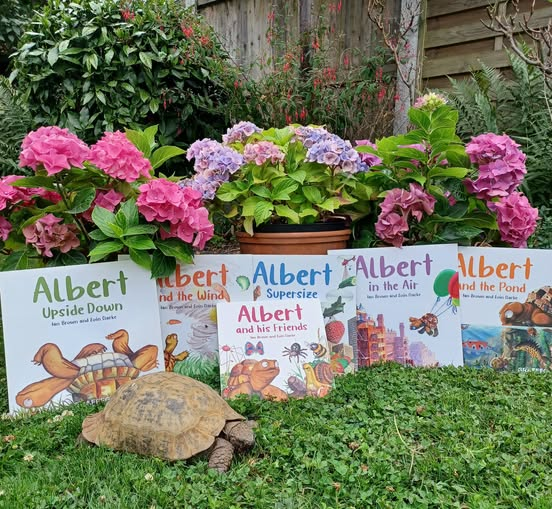 AlbertTortoise's tweet photo. Six appeal... All #inspired and checked by real #ALBERTthetortoise. #AvailableNow 9 #ALBERT #picturebooks, 3 #BoardBooks & #ActivityBook https://t.co/sGYhBlFUhP
#tortoise #bookseries #illustrated #storytime #earlyreaders https://t.co/4sdbZyX3Nl