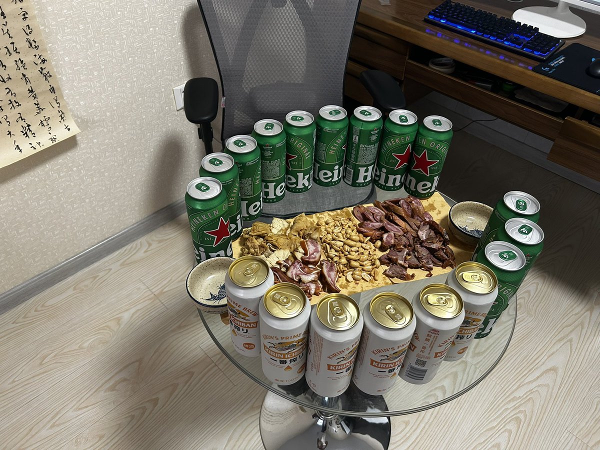 BennyChuh's tweet photo. 虚岁四张了
吃个网红漂亮饭
我爱你们 🥰 https://t.co/sYmIviELc0