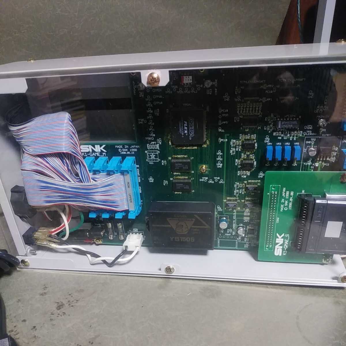 _BehindTheCode's tweet photo. Straight out of Japan comes this #SNK #NeoGeo Pocket Development kit.😎🤘

This system uses an external ROM debugger known as the “EMUSE” mounted on the underside. The system also requires a special debugger software, an NGP bootloader Flashcart and socket adapter. #NGPC #gamedev #retrogaming
