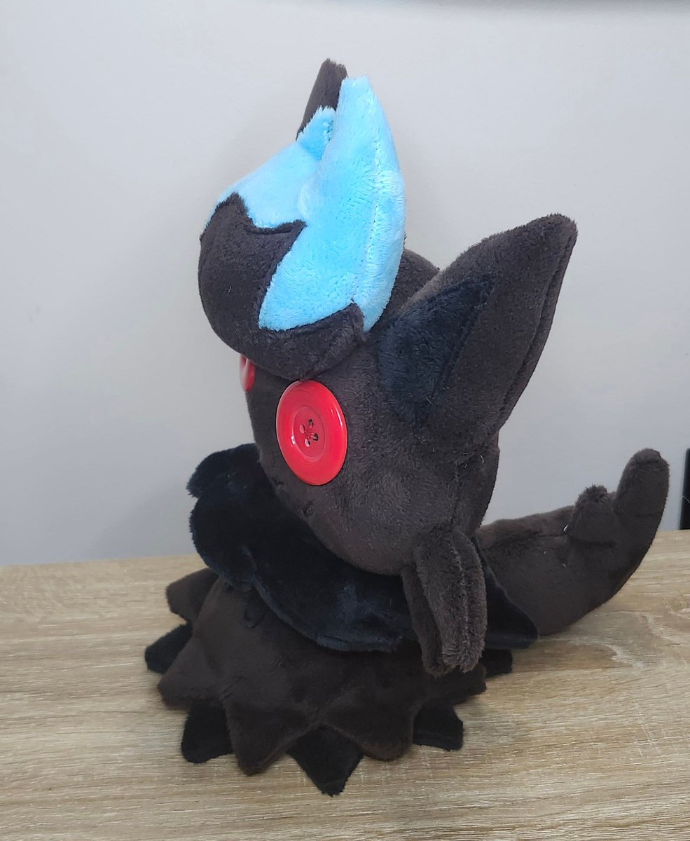 HazelOddities's tweet photo. Shiny Zorua!! https://t.co/CyJrZUeK6Q