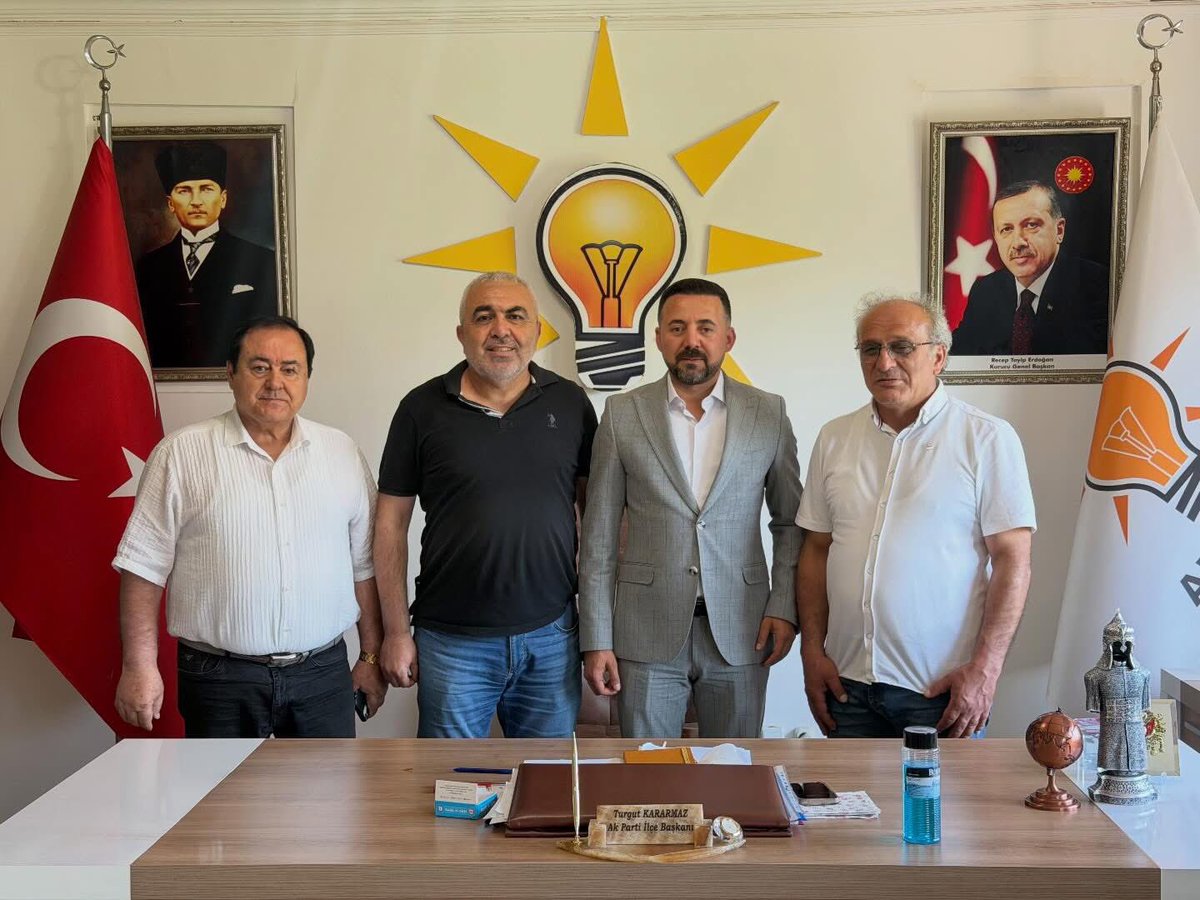 OsmanENN's tweet photo. Ak davaya üyelik

40 Yıldır Milli Eğitimde Memur-ŞEF  ve Eğitim-Bir-Sen de İlçe Başkanlığı yaptıktan sonra   Emekliye ayrıldım.

23 Yıldır dava olarak bildiğimiz Sayın Recep Tayyip Erdoğan’ın yolunda yürüdük devamını sağlamak İçin AK PARTİ ye üye olduk.

Rabbim hayırlı eylesin https://t.co/0hOn1j5r2p
