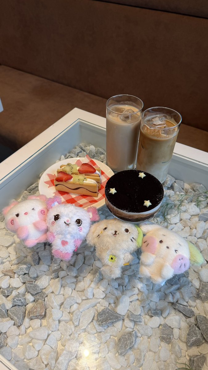 oryoryo08's tweet photo. オタクなるもの必須アイテムトレカ忘れたこと大変反省しております💧 https://t.co/fdaKljA7jf