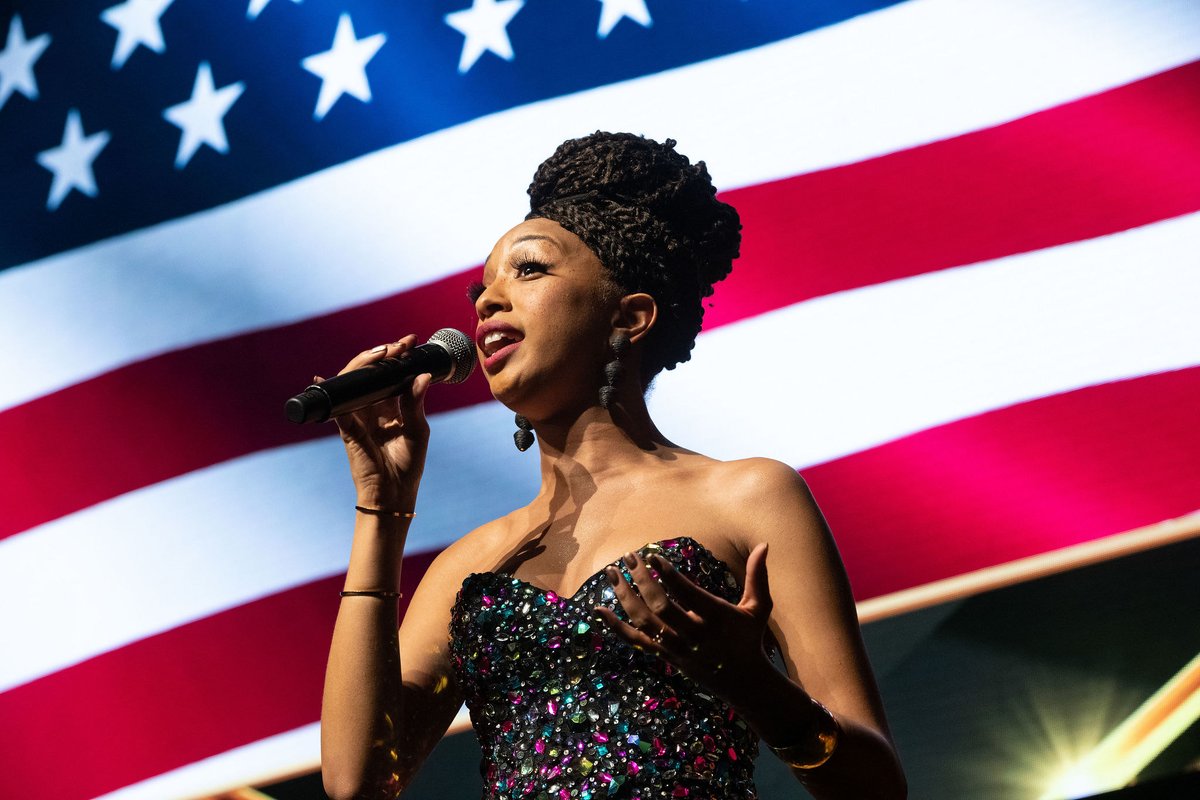 BCHOFNYC's tweet photo. Today we celebrate 250 years of freedoms that make storytelling, a free press, and creative expression possible.
We wish everyone a safe and memorable #FourthofJuly as we honor the voices that continue to inform, inspire, and connect audiences across the nation. https://t.co/OGnmv60F5P