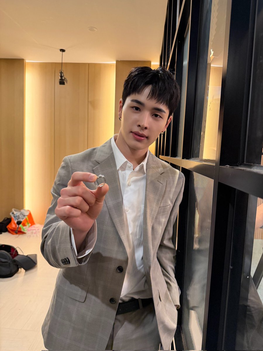 7exzbbl's tweet photo. 🫧🐻‍❄️ 260702 https://t.co/Y9kP0yhNUt