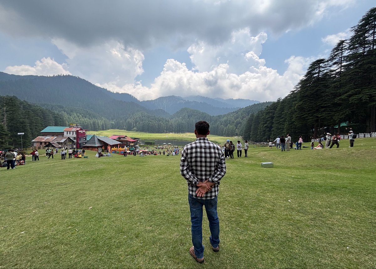 HarishPelak's tweet photo. एक चाँद ही गवाह था मेरी बेगुनाही का,
अदालत ने फैसला अमावस के दिन रख दिया । 
 ~ अज्ञात @HarishPelak https://t.co/9LgYOQbQP9