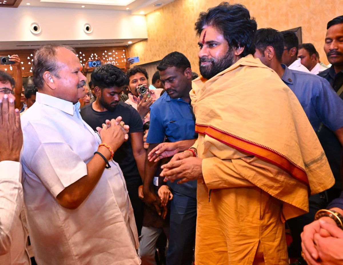 JanaSenaParty's tweet photo. @PawanKalyan https://t.co/kSoLyoZIOO