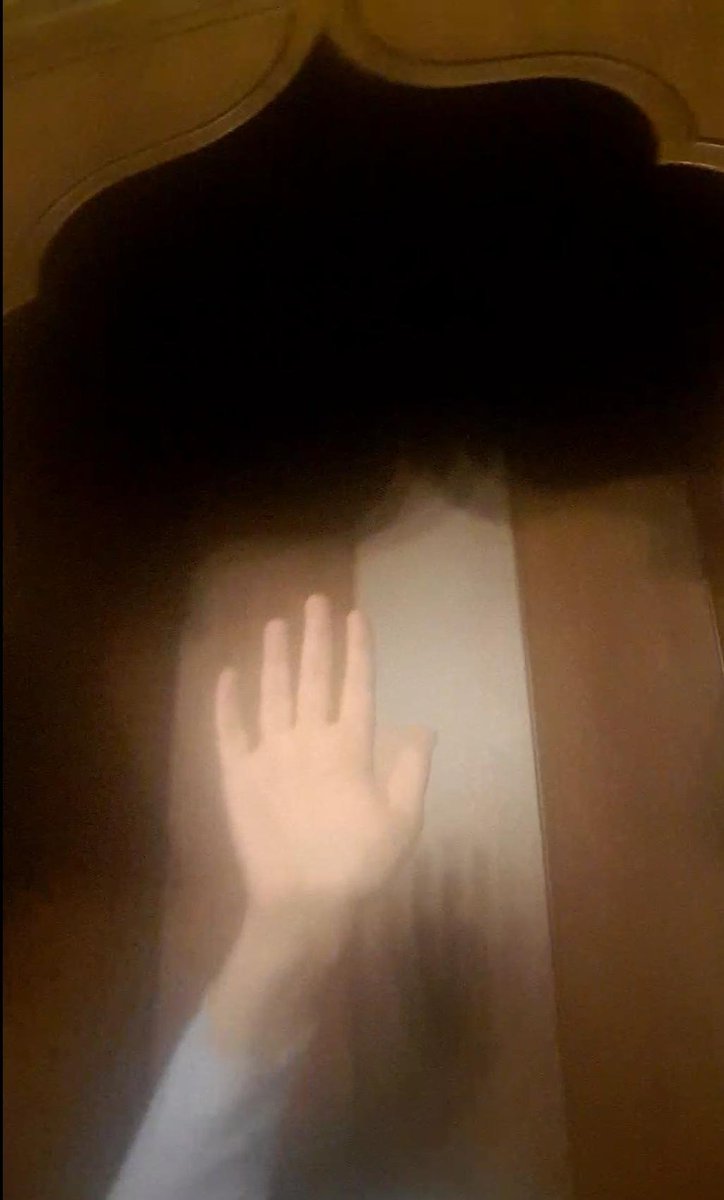 connectletters's tweet photo. if I see myself
as a self-reflection 
then
all divine good moods back to me
as such as
like an ESMAÜL HÜSNA which deepest and most highest degree is streaming inside of me
but 
need to be get aware of
my own reflection and raise up my soul through the act of the hands intuitively https://t.co/NqJPJK1yoH