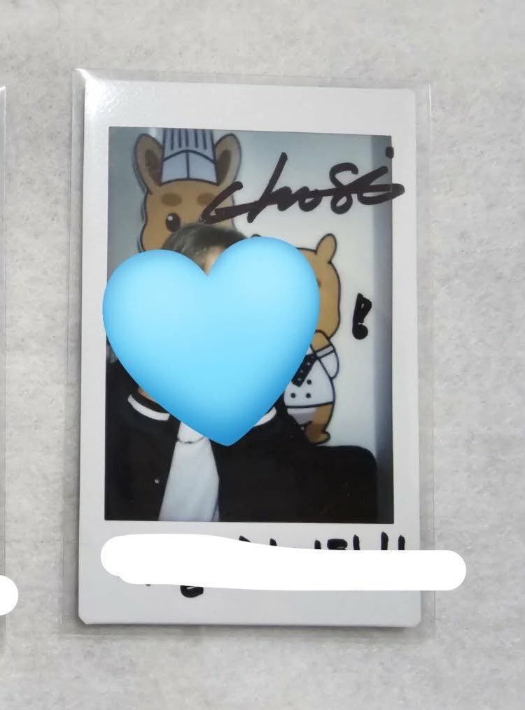 n_stw_'s tweet photo. ส่งต่อโพลารอยด์ไซน์สดซองอิลค่ะ
ใบละ1200 รวมส่ง หรือนัดรับที่คอนไดั
นัดรับลด30 สนใจDMได้เลยค่า 
#ตลาดนัด82MAJOR https://t.co/TQJkrGfzxq