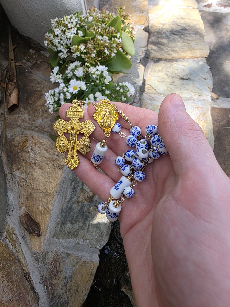 TaxSeasoning's tweet photo. I'd encourage everybody to pray a rosary for the schismatics of the SSPX. I can tell that their heart is in the right place but they need to be blessed with humility at this time and realize the great peril they're heading into. https://t.co/2qeJfz6Bxq