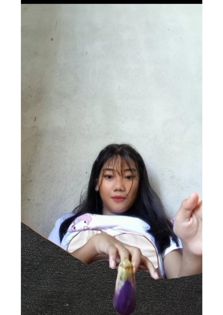 RoxyRoxydelaa's tweet photo. Suka mainan terong
https://t.co/aSLnqfpllV https://t.co/531NbIaYjW