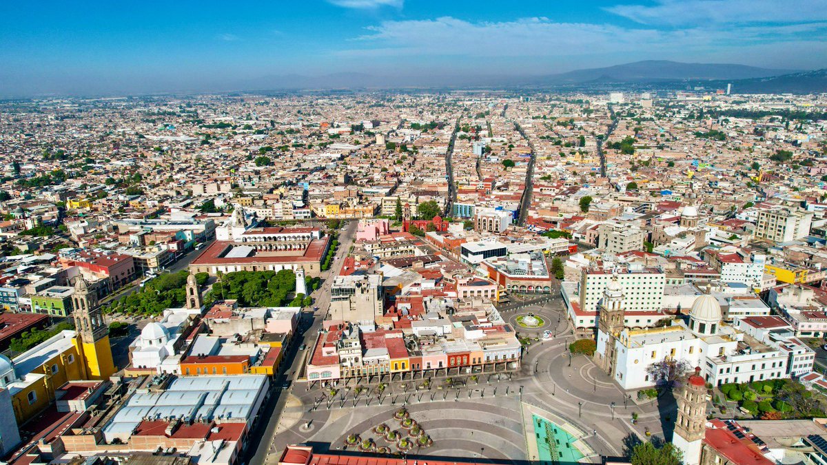 LorenaAlfaroG's tweet photo. 📉✨La agencia Fitch Ratings volvió a otorgarle a nuestro municipio la 𝗺á𝘅𝗶𝗺𝗮 𝗰𝗮𝗹𝗶𝗳𝗶𝗰𝗮𝗰𝗶ó𝗻 𝗰𝗿𝗲𝗱𝗶𝘁𝗶𝗰𝗶𝗮: ‘𝐀𝐀𝐀’ y ‘𝐁𝐁𝐁’.

📰En los siguientes enlaces puedes leer las notas completas:
https://t.co/slDDo66luh
https://t.co/bNwlS3ooWZ

#ConRumboClaro https://t.co/yCsGWSaogm