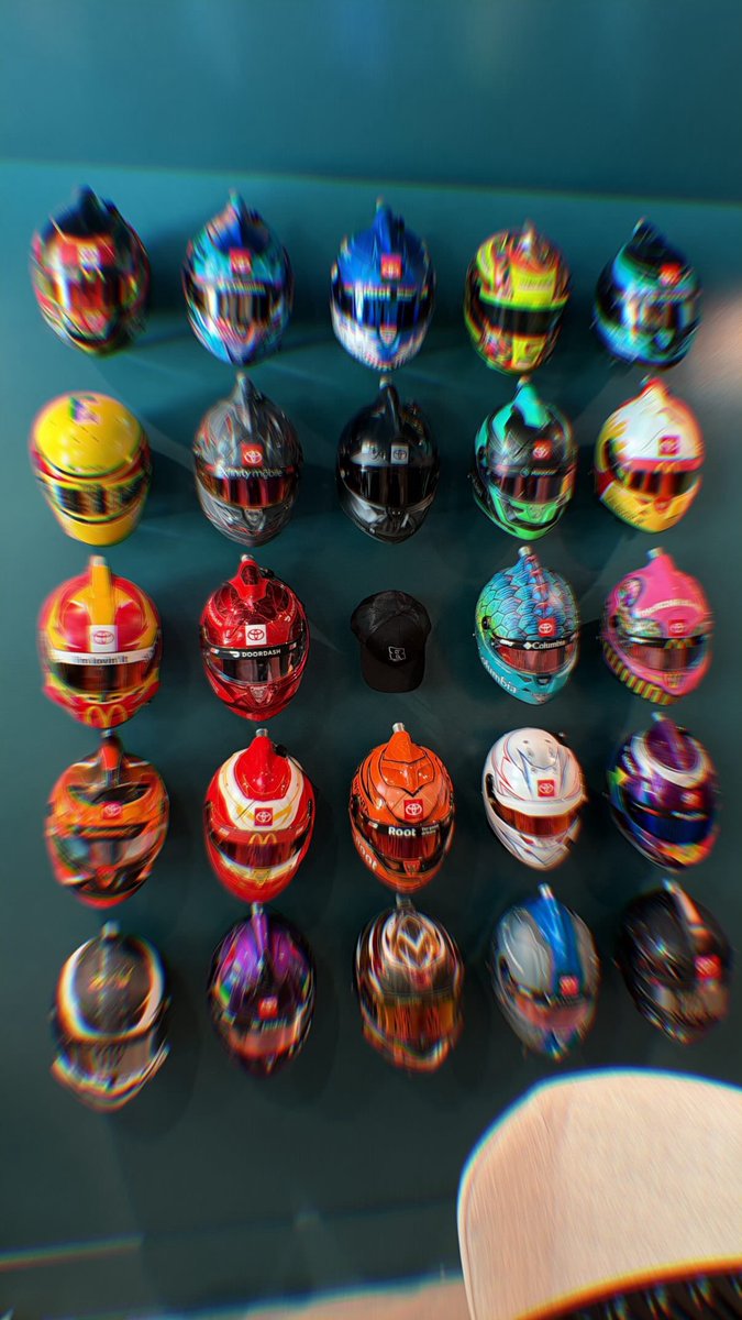 BubbaWallace's tweet photo. https://t.co/YmqSgWvify