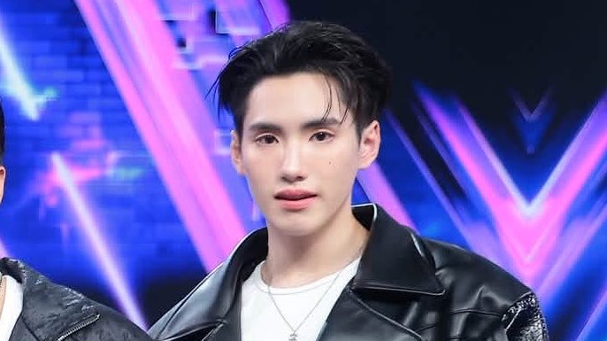 IDEAZONETIMER's tweet photo. อยากให้เฮียภูออกทีวีบ่อย ๆ 
ความหล่อฮีน่ะ 😍 อร้ายยยย

THE WALL SONG x BUS

#ร้องข้ามกำแพงxBUS
#PHUTATCHAI https://t.co/G9Q8aoWWFp