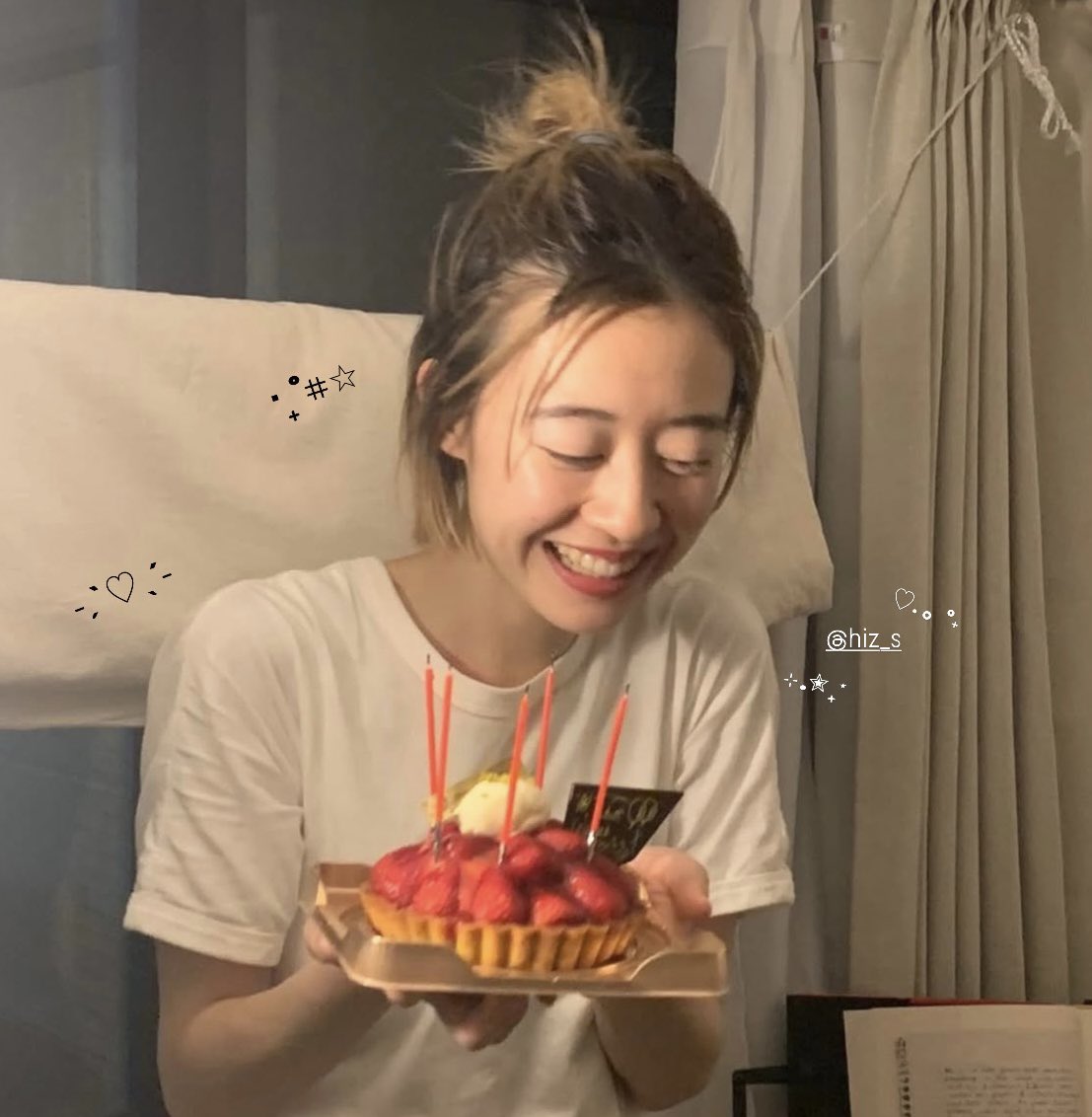_r6iy's tweet photo. モエカﾁｬﾝお誕生日おめでとうございます🤍
これからも素敵な歌声聴かせてください💟
#塩塚モエカ https://t.co/HjlPIVe19G