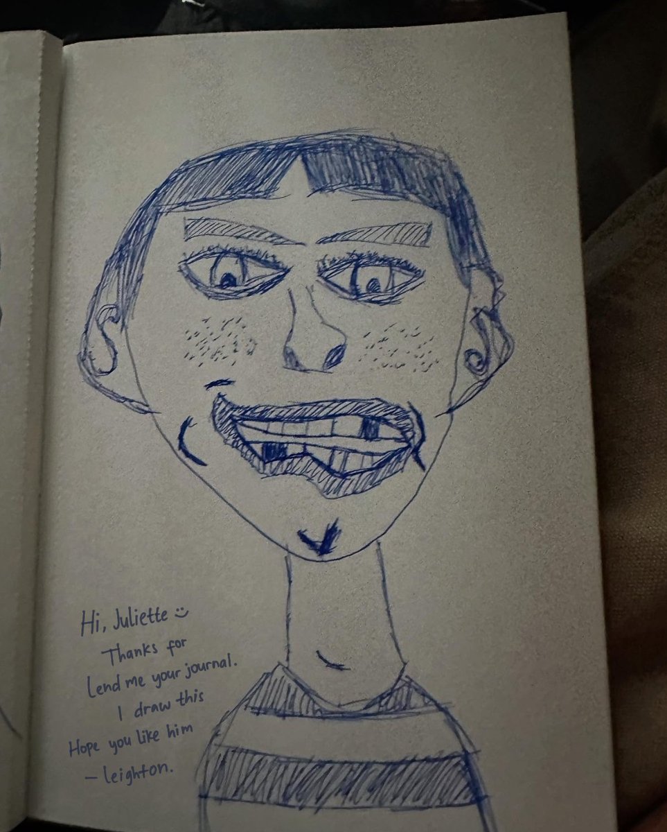 devesperinelle's tweet photo. At least, it's not a stickman anymore 𐀪𐀪𐀪 https://t.co/1EDJFcKZuD