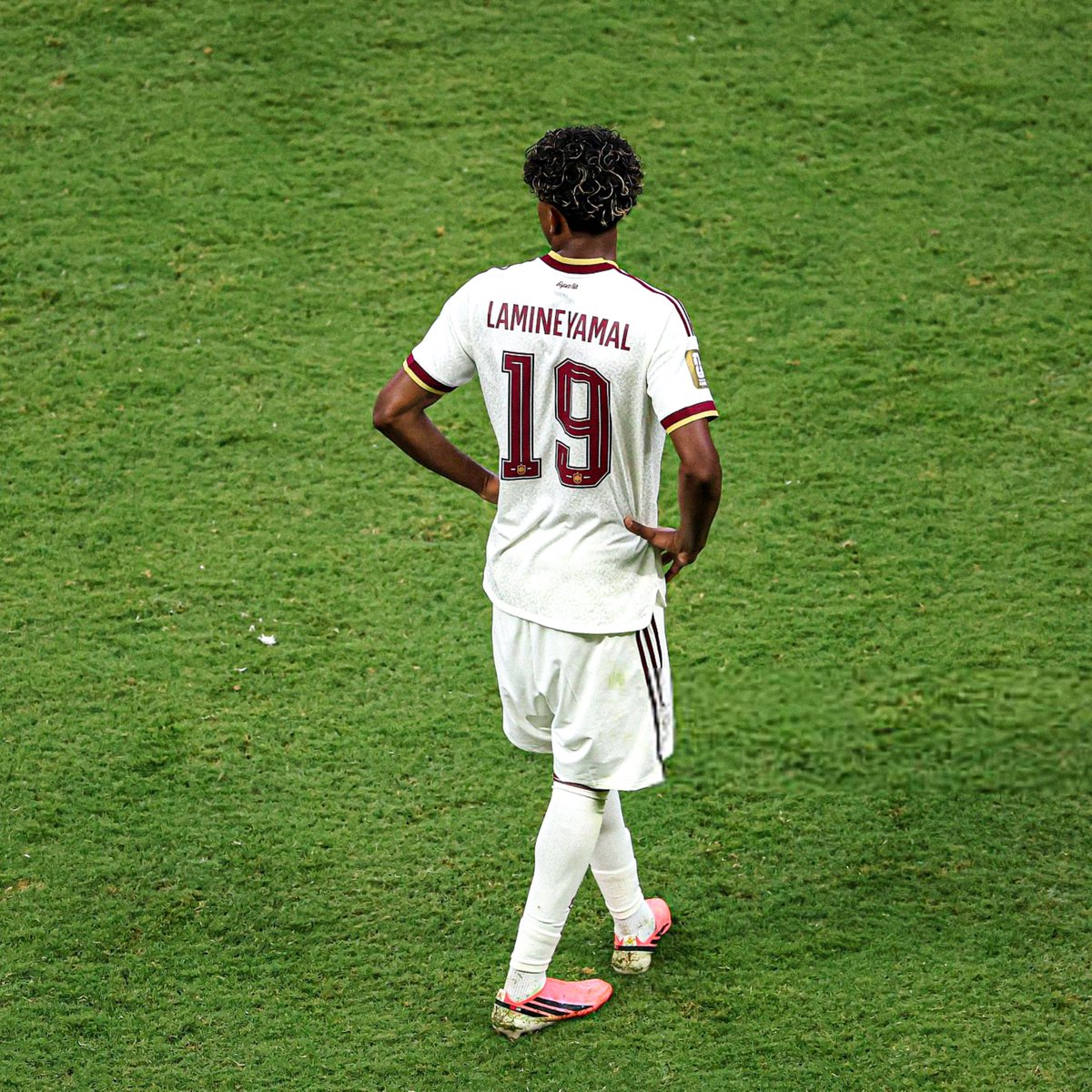 lucas #19 tweet media