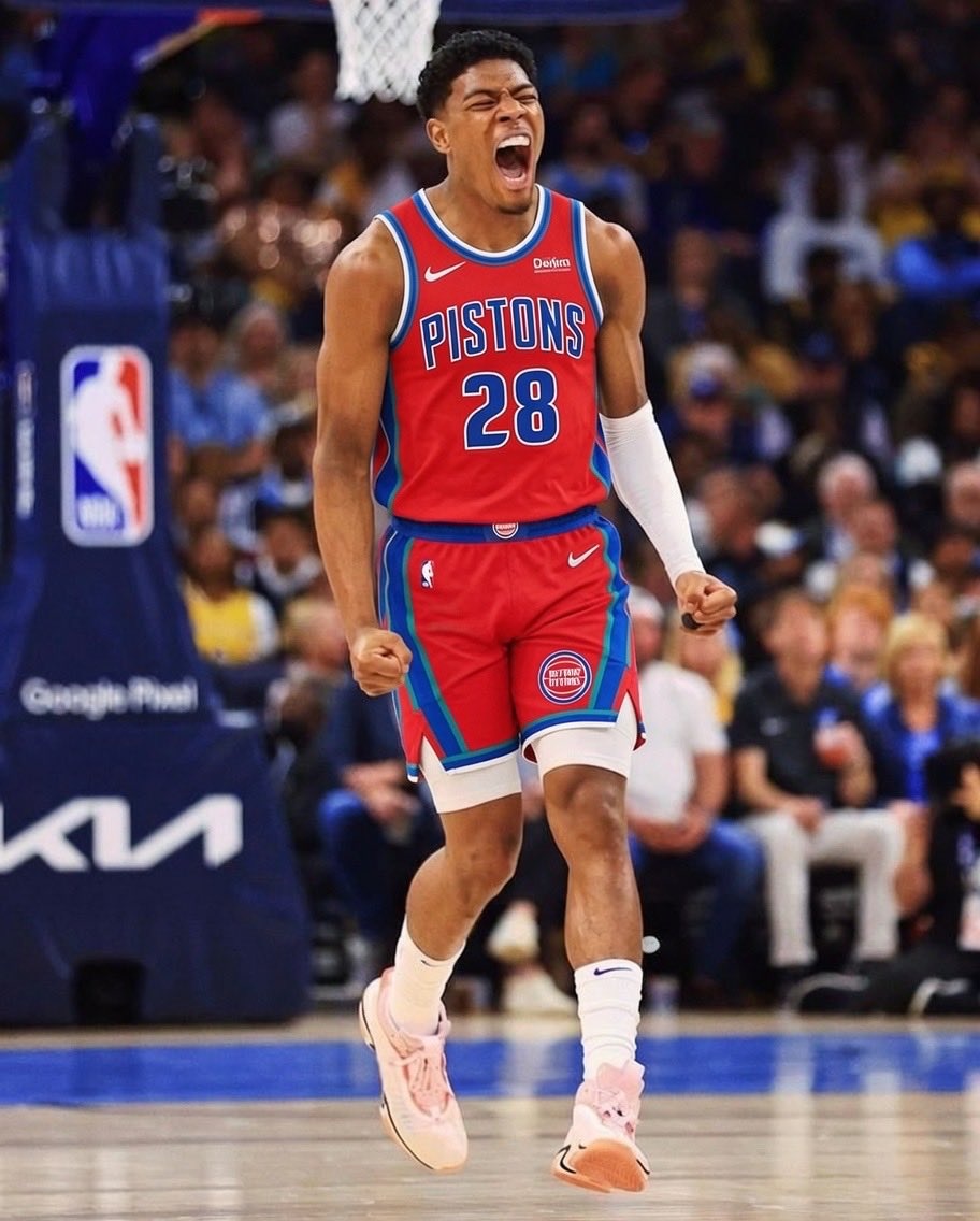 EagleDeskX's tweet photo. 🚨 BREAKING 🚨 Rui Hachimura leaving the Lakers 🔄 Detroit emerges as the frontrunner for the Japanese free agent — 11.5 PPG, 44% from three 🎯. Pistons need spacing around Cade Cunningham after Tobias Harris' departure. Motor City calling. 🏀
#NBA https://t.co/2FxsuzO17Y