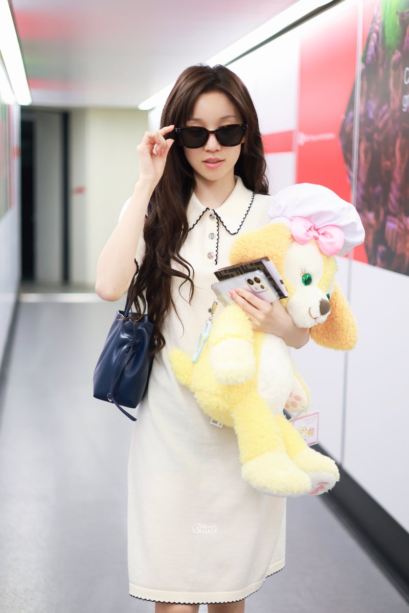 shine_yq's tweet photo. 260703 PVG

#宋雨琦 #YUQI #우기 #ウギ https://t.co/nUzWpt48oa