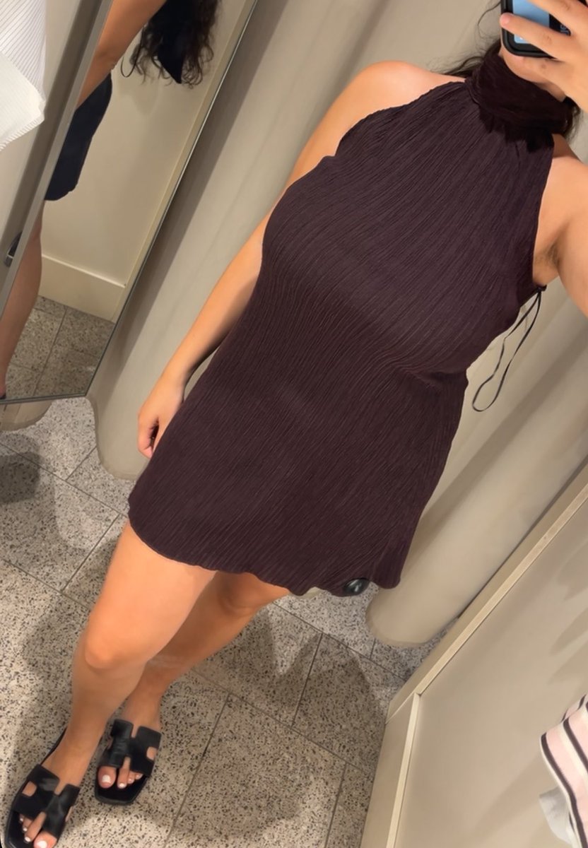 77sbl's tweet photo. faut me voir pendant les soldes c’est très drôle https://t.co/Cn2YzCuXQ8