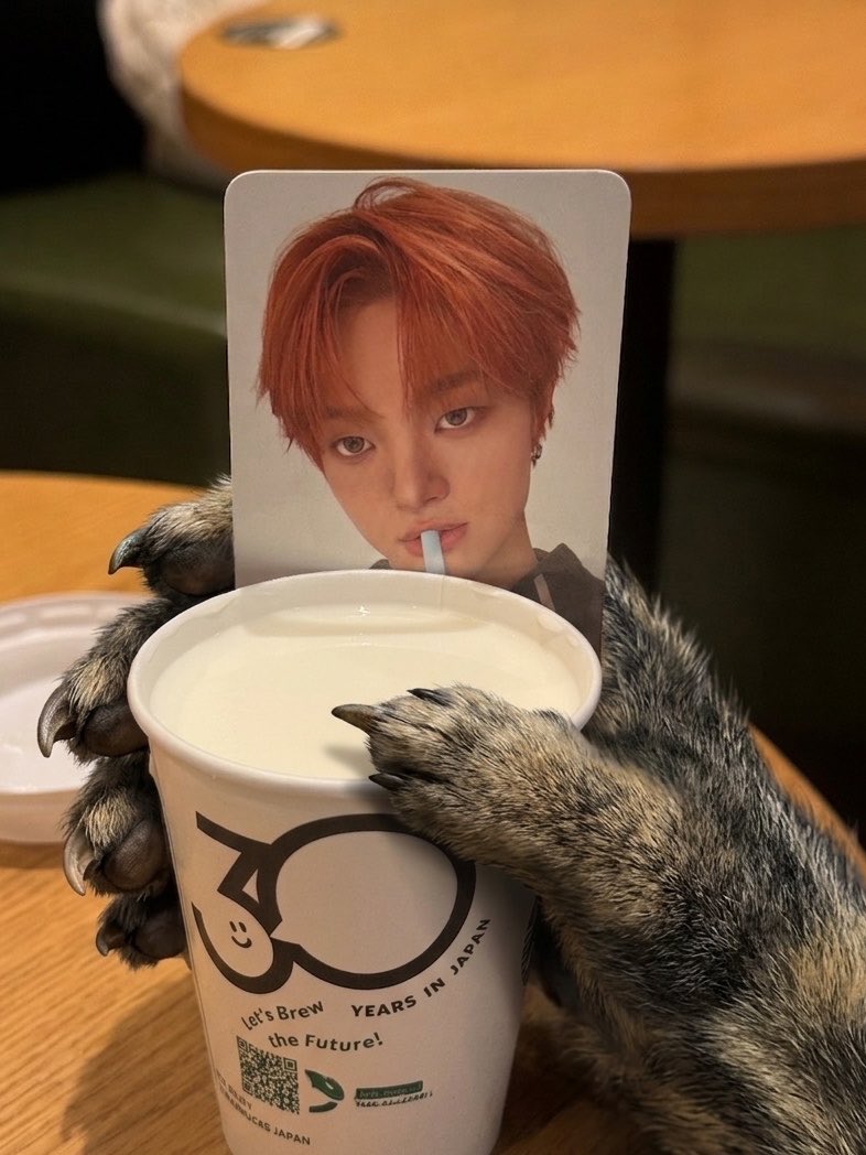 urmyrubato's tweet photo. 앤팀 브이알 콘서트 너무 재밌었어요😻🩵🧡🩵💛
쭈아즈 쭈아…😁😁🫰🏻🫰🏻🫂
앤팀 빅스키합니다… https://t.co/gtBsLvtHRZ