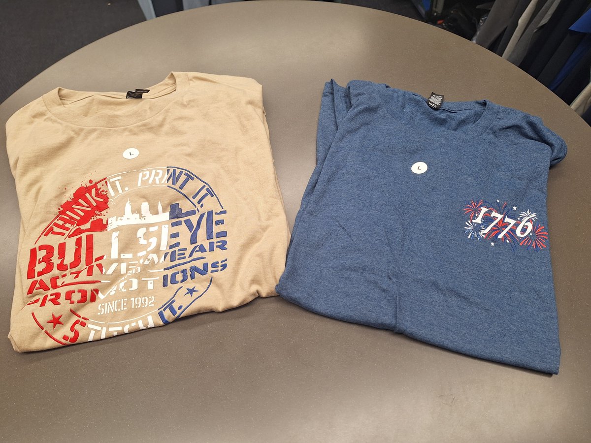 BullseyeActive's tweet photo. GIVEAWAY TIME!

Partying like it's 1776? Well, you can't forget your merch, and Bullseye is here to help! 

Like, comment, and repost for a chance to win some Fourth of July goodies in honor of 250 years 🇺🇸🎇 https://t.co/M3o260MimK
