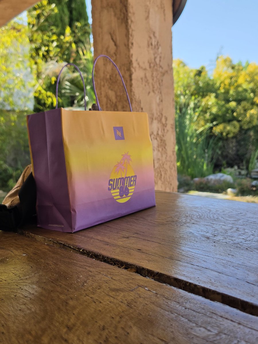 Alex_Mrrt's tweet photo. Effet GTA VI aperçu sur les sacs café nespresso #Nespresso #rockstargames #GTA6 #GTAVI @GTAVI_Countdown https://t.co/CQnL0fhWmf