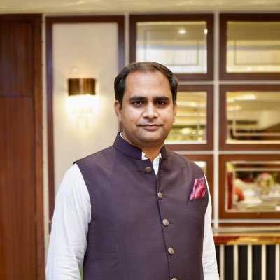 ijaynarayan's tweet photo. #NewProfilePic https://t.co/XxnkHfVbU7