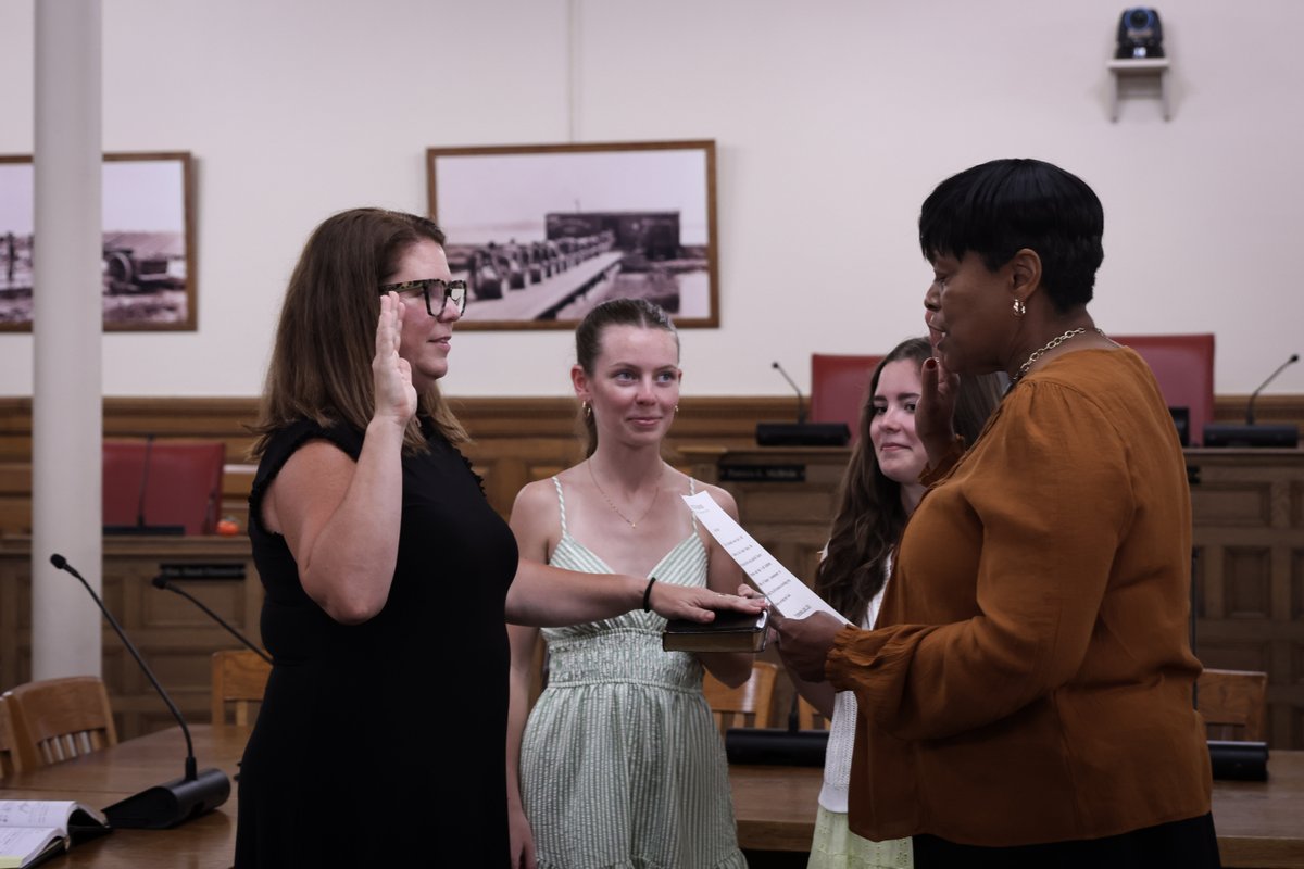 Syracuse1848's tweet photo. Syracuse Mayor Sharon F. Owens has appointed Kelly Haggerty as Deputy Commissioner of Water. Haggerty will work with the Commissioner of Water to support departmental operations, craft departmental policies, and oversee day-to-day operations.

Read more: https://t.co/cxEvqaY9cN. https://t.co/yIwxypd94b