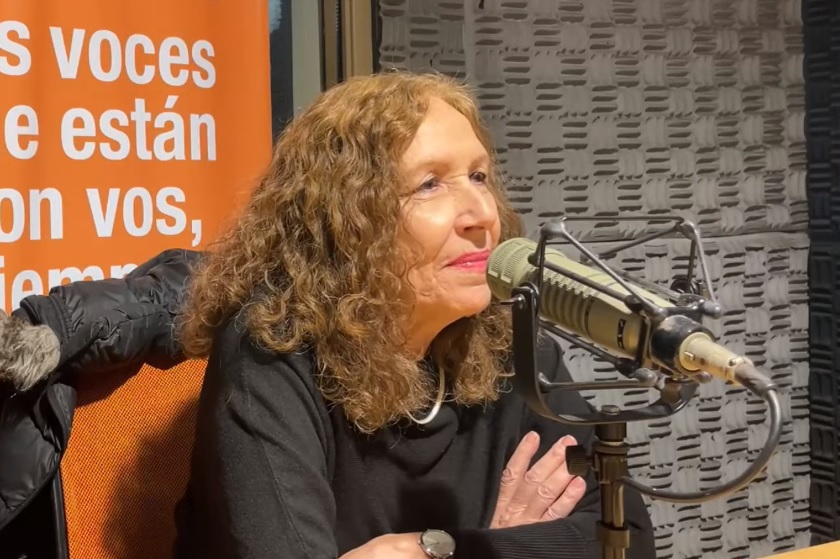 RadioSarandi690's tweet photo. #AHORA | Recibimos a Constanza Moreira (@Constanza_FA), senadora del Frente Amplio, en #InformativoSarandí

🎙️ @dcastro65 @ValeriaSuperchi

🔴 Seguí la transmisión también por YouTube:
https://t.co/jz6O6uZpIj https://t.co/8046tFIEw7
