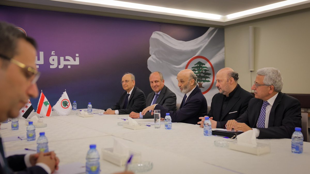 syrianmofaex's tweet photo. التقى وزير الخارجية والمغتربين السيد أسعد حسن الشيباني، في العاصمة اللبنانية بيروت، رئيس حزب القوات اللبنانية السيد سمير جعجع، حيث تناول اللقاء سبل تطوير العلاقات بين البلدين، وأهمية مواصلة الحوار والتنسيق بين الجانبين، والتأكيد على حرص سوريا الدائم على استقرار لبنان وأمنه. https://t.co/j9pE2G6WAg