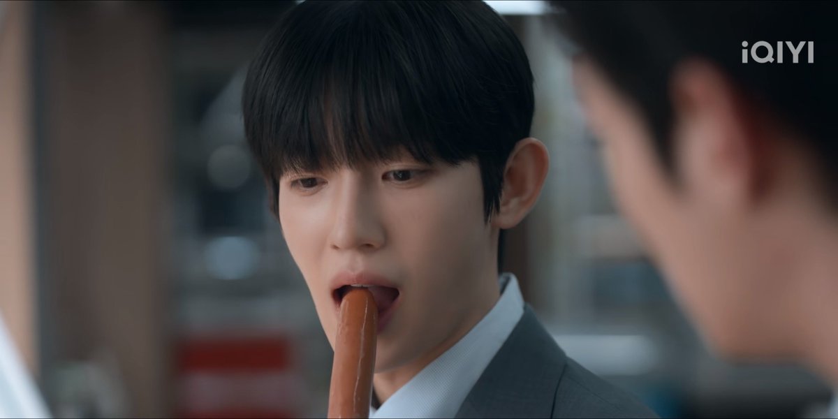 am0ur_'s tweet photo. #TheProsecutorsProposal เกลียดอิฉากนี้มาก ผกกโคตรรู้ทันสาววาย ละหัวหน้าลูกน้องยังไงกินไส้กรอกไม้เดียวกัน ดูยังไงก็ไม่ใช่แน่ๆค่ะ https://t.co/nPJEt8mzGM