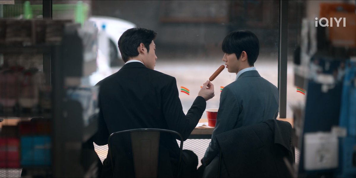 am0ur_'s tweet photo. #TheProsecutorsProposal เกลียดอิฉากนี้มาก ผกกโคตรรู้ทันสาววาย ละหัวหน้าลูกน้องยังไงกินไส้กรอกไม้เดียวกัน ดูยังไงก็ไม่ใช่แน่ๆค่ะ https://t.co/nPJEt8mzGM