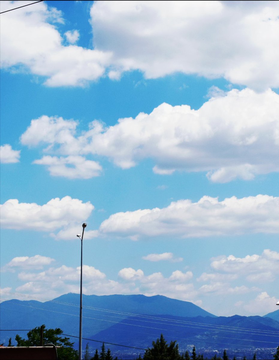 zeynepate317237's tweet photo. @SachinAcharya #clouds #photography https://t.co/bfIifnCRnf