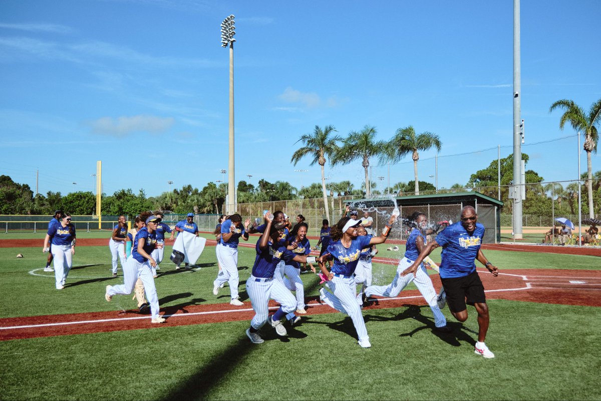 MLBRBI's tweet photo. HEADED TO THE SHIP‼️🏆
Congratulations to USVI NIKE RBI on winning the World Softball Regionals and advancing to the NIKE RBI Softball World Series in August! https://t.co/21dDPTeUIh