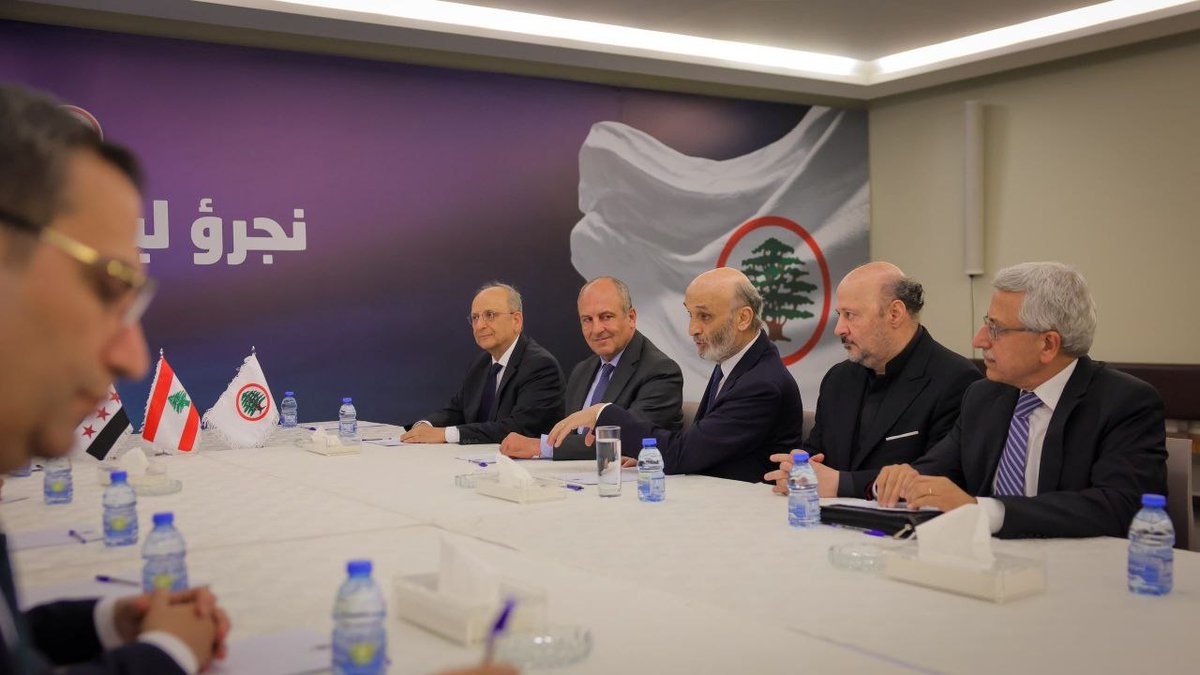 MOFA_Alomar's tweet photo. التقى وزير الخارجية والمغتربين السيد أسعد حسن الشيباني، في العاصمة اللبنانية بيروت، رئيس حزب القوات اللبنانية السيد سمير جعجع، حيث تناول اللقاء سبل تطوير العلاقات بين البلدين، وأهمية مواصلة الحوار والتنسيق بين الجانبين، والتأكيد على حرص سوريا الدائم على استقرار لبنان وأمنه. https://t.co/3XtgH4gcIM