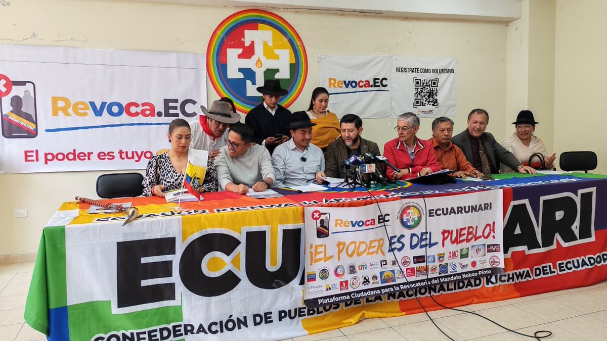 wambraEc's tweet photo. Organizaciones sociales que impulsan la revocatoria de mandato contra Daniel Noboa y María José Pinto dieron a conocer en rueda de prensa los argumentos que presentaron al @cnegobec  para este proceso
"Exigimos q el gobierno cumpla la constitución y nos entregue los formularios" https://t.co/HXJiN5gyVX