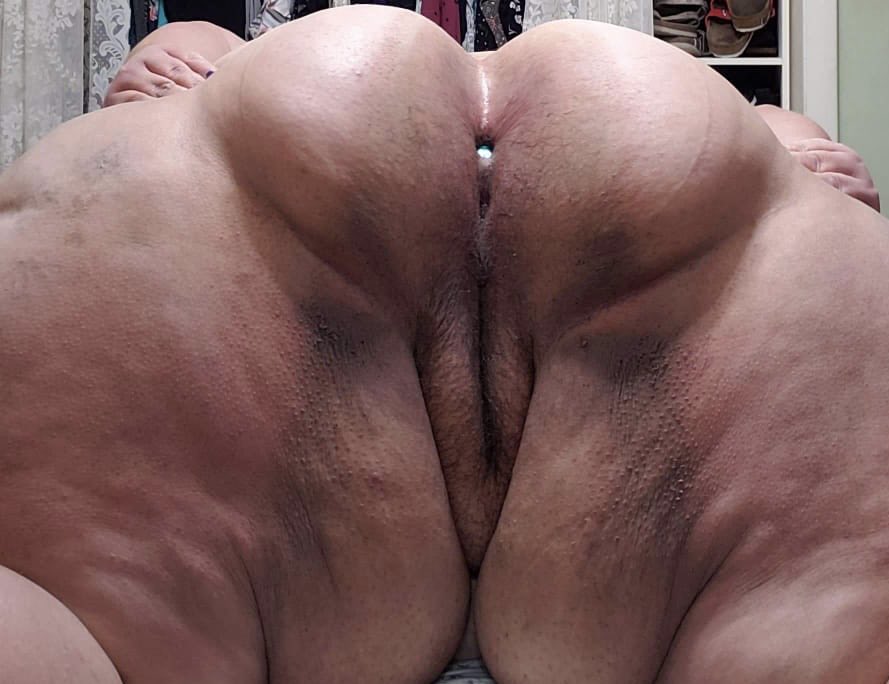 TheDrug05's tweet photo. #SSBBW #BBW #SPREADASS #FAT #GRANNY https://t.co/oWW3DPFKyA