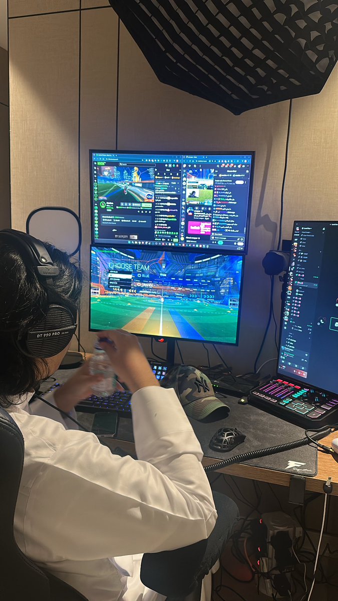 LVL1 7s tweet media