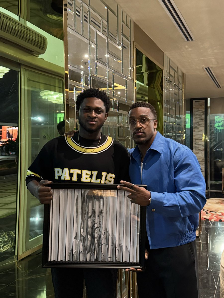 Ansahtheartist's tweet photo. Ashton Hall Receives my
Double vision artwork 🖼️💪🏽🔥🇬🇭 https://t.co/AEaUtkPstn